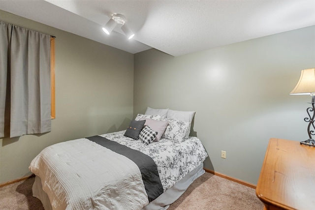 2606 Hulett Ct, Faribault, MN 55021 - bedroom with carpet flooring and baseboards