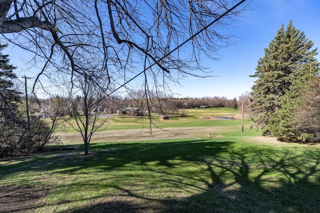 118 Golf Ter, Crookston, MN 56716 - view of yard