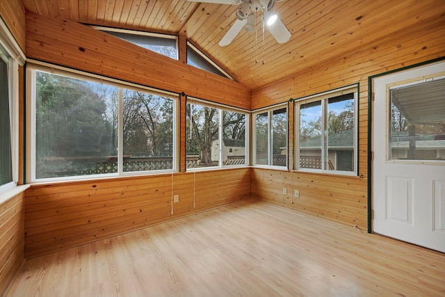 1034 Birch St, Lino Lakes, MN 55014 - unfurnished sunroom with ceiling fan