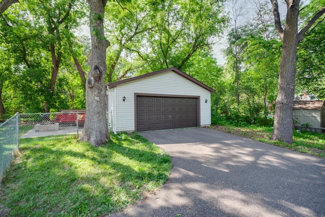 5371 Hugo Rd, White Bear Twp, MN 55110 - view of detached garage