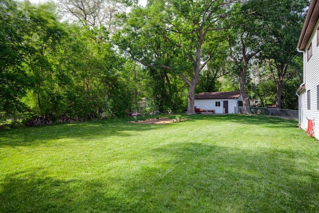 5371 Hugo Rd, White Bear Twp, MN 55110 - view of yard featuring an outdoor structure