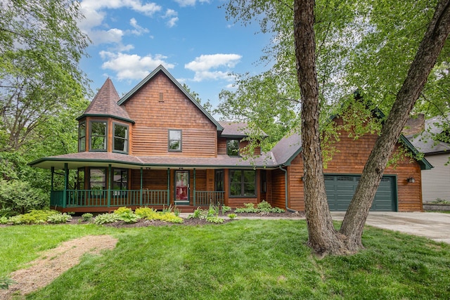 8762 Highwood Way, Apple Valley, MN 55124 - view of front of home with driveway, covered porch, a front yard, and a shingled roof