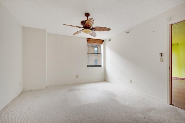 401 1st St Unit 401, Minneapolis, MN 55401 - carpeted empty room with a ceiling fan