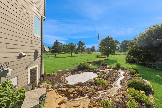 206 Fairway Cir, Glencoe, MN 55336 - view of green lawn