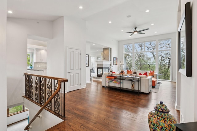 1360 Skyline Dr, Golden Valley, MN 55422 - living room with plenty of natural light, a ceiling fan, and recessed lighting