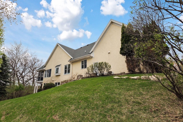 1360 Skyline Dr, Golden Valley, MN 55422 - back of property featuring a yard and stucco siding