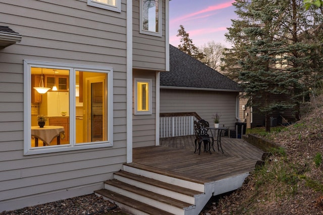 view of deck at dusk