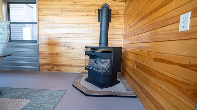 35873 Drumbeater Rd, Cohasset, MN 55721 - detailed view of wooden walls and a wood stove