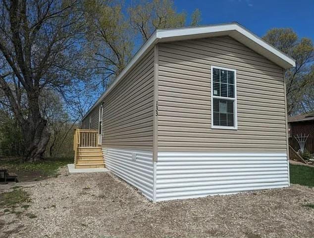 133 Maple Dr, Mankato, MN 56001 - view of side of property