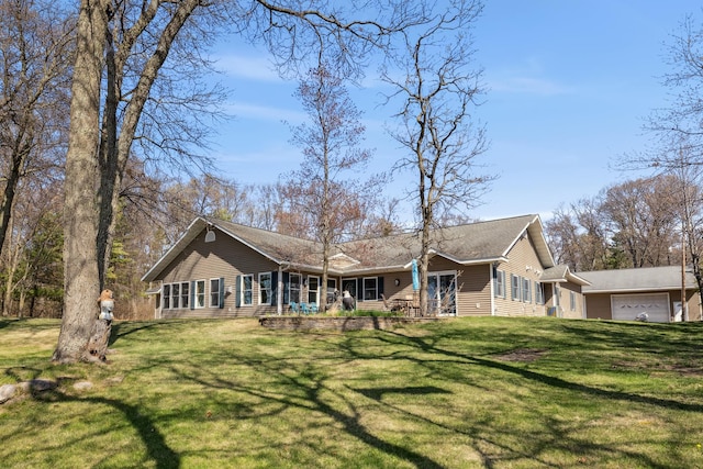 5301 Pine Beach Rd, Brainerd, MN 56401 - view of front facade with a front yard and a garage