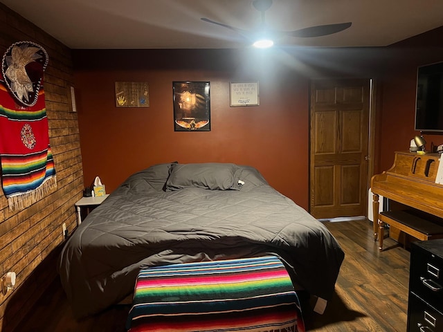 822 Holcombe Ave N, Litchfield, MN 55355 - bedroom featuring wood finished floors