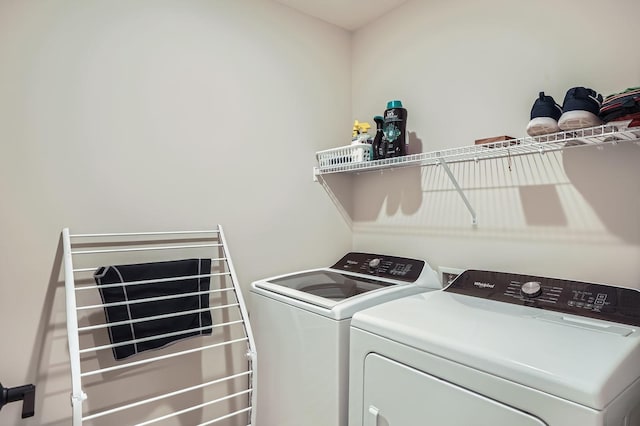 17935 Giants Way, Lakeville, MN 55044 - laundry room with washer and dryer