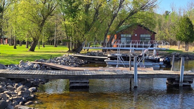 9980 Cedar Ln N, Kabetogama, MN 56669