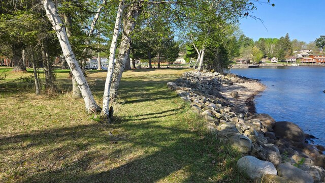 9980 Cedar Ln N, Kabetogama, MN 56669
