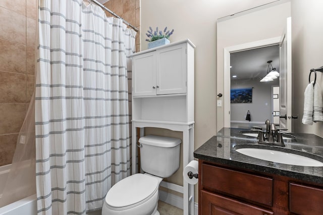 5435 Yellowstone Trl, Minnetrista, MN 55331 - bathroom featuring toilet, vanity, and shower / bath combo