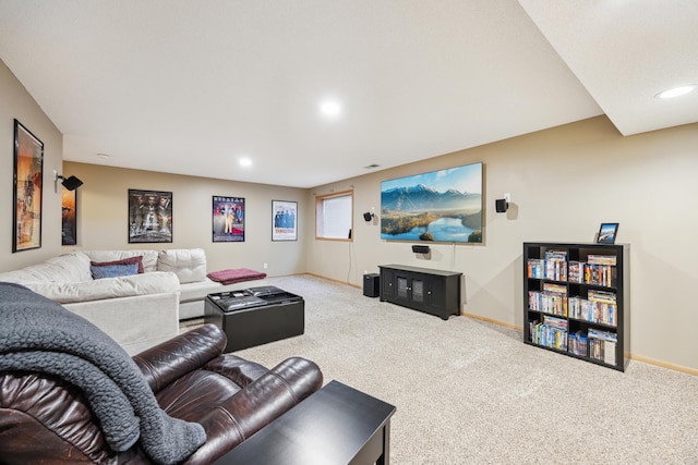 carpeted living room featuring recessed lighting and baseboards