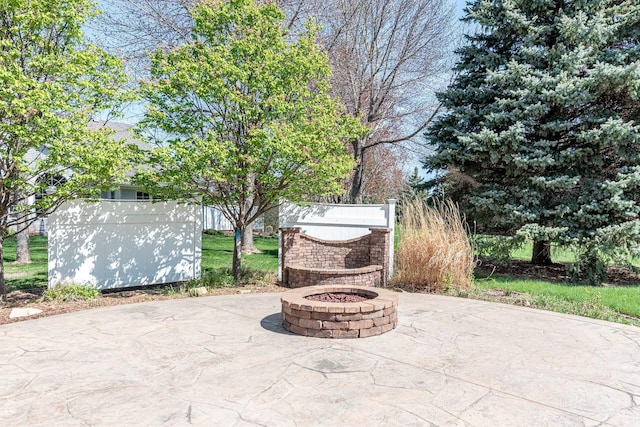 267 Plum Run, Le Sueur, MN 56058 - view of patio with an outdoor fire pit
