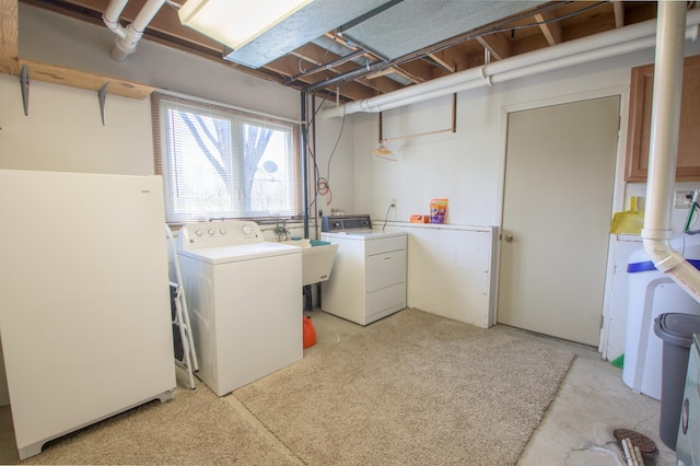 36 Ben Nevis Ln, Waite Park, MN 56387 - laundry room with washer and clothes dryer and a sink