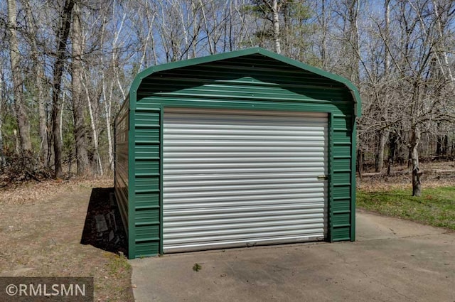 view of outbuilding featuring an outbuilding