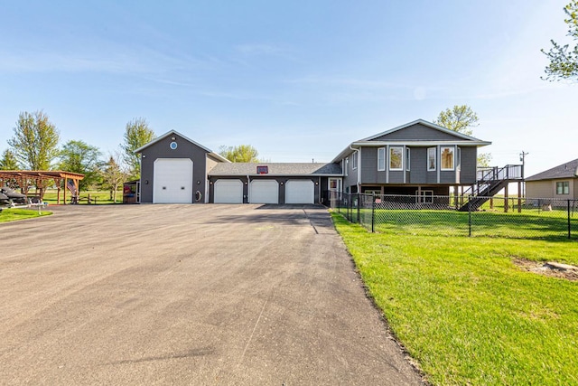 8370 Hamel Way, Morristown, MN 55052 - view of front facade featuring a garage
