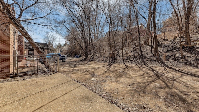 629 5th Ave N, Saint Cloud, MN 56303 - view of yard with a gate
