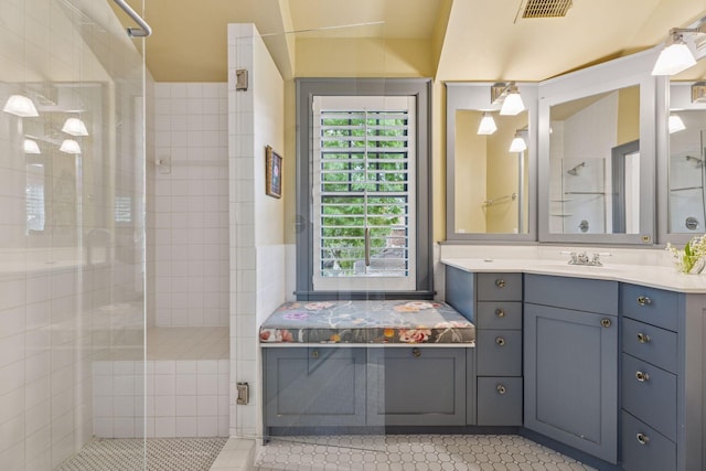 1722 Pinehurst Ave, Saint Paul, MN 55116 - full bath featuring a shower stall and vanity