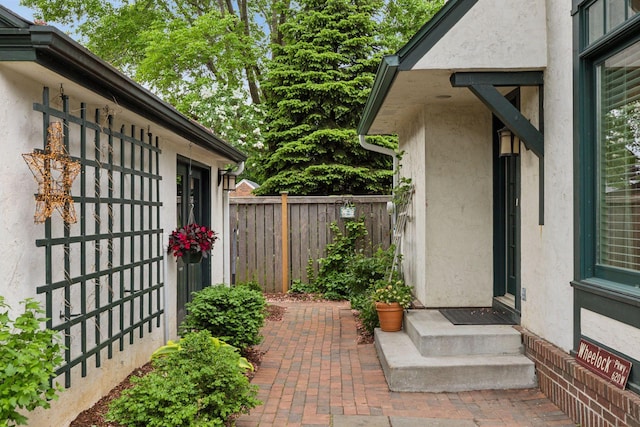 1722 Pinehurst Ave, Saint Paul, MN 55116 - view of patio with fence