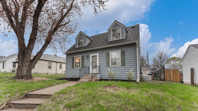 75 Geranium Ave E, Saint Paul, MN 55117 - new england style home with a shingled roof