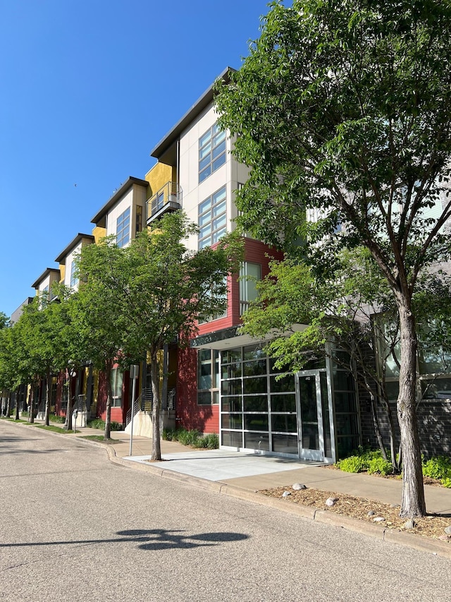 490 Temperance St Unit 403, Saint Paul, MN 55101 - view of building exterior