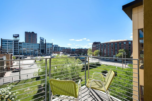 490 Temperance St Unit 403, Saint Paul, MN 55101 - balcony with a city view