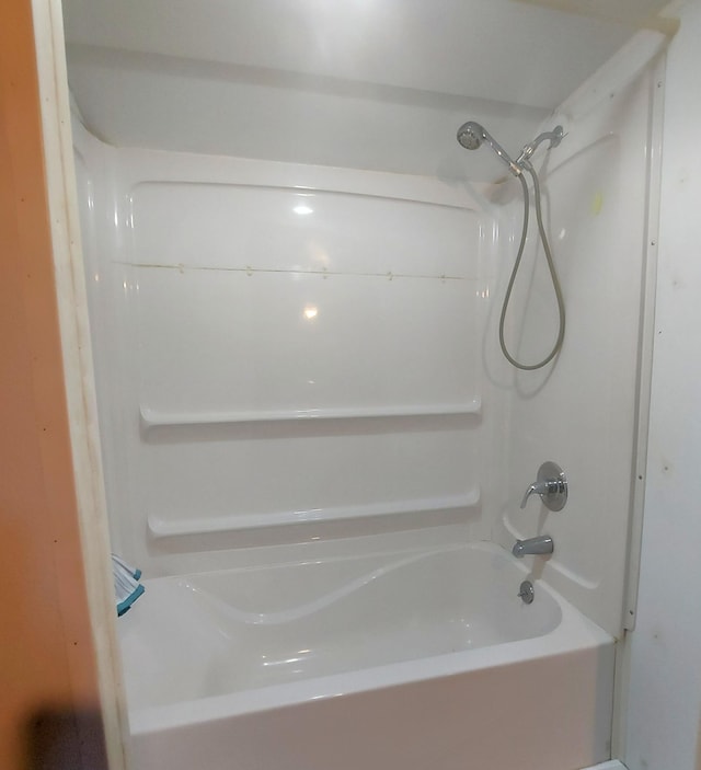 bathroom featuring shower / bathing tub combination