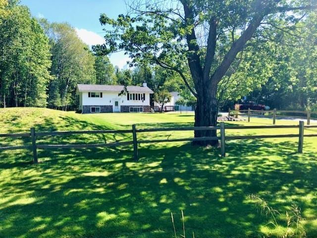 5344 Shady Ln, Canosia Twp, MN 55811 - view of yard with fence