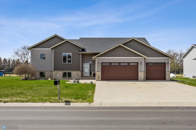 134 Newport Pkwy N, Kindred, ND 58051 - craftsman inspired home with a front lawn, an attached garage, and concrete driveway