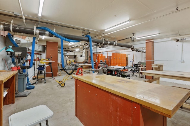1235 Yale Pl Unit 1706, Minneapolis, MN 55403 - basement featuring a workshop area