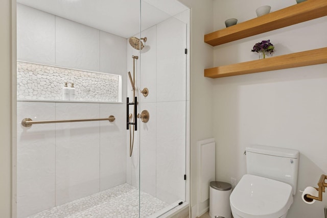 215 Barry Ave S Unit 116And 114, Wayzata, MN 55391 - full bathroom with tiled shower and toilet