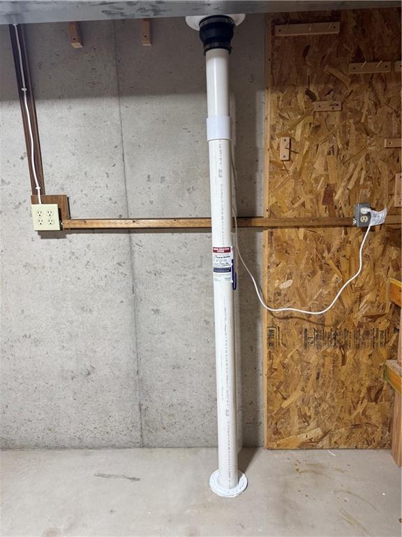 view of unfinished basement