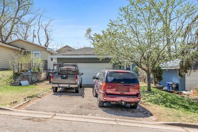 360 Hawthorne Ave E, Saint Paul, MN 55130 - ranch-style house with a shingled roof and an attached garage