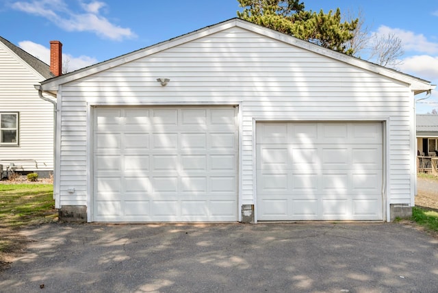 view of detached garage