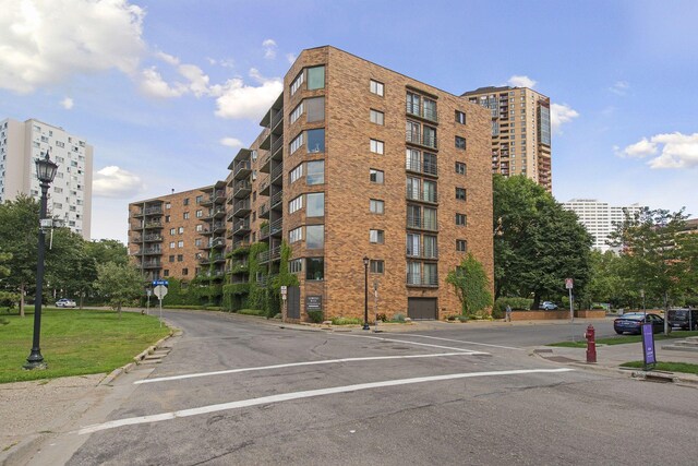210 Grant St W Unit 204, Minneapolis, MN 55403 - view of apartment building / complex
