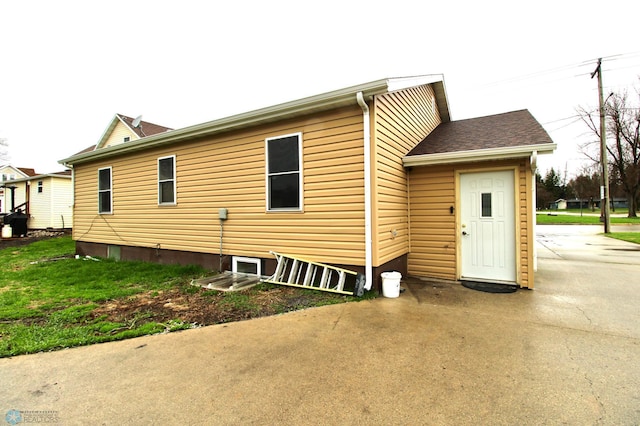 view of side of home