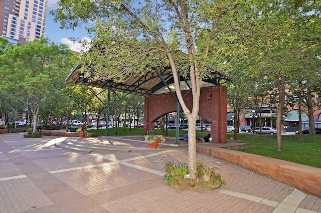 406 Wacouta St Unit 707, Saint Paul, MN 55101 - view of community