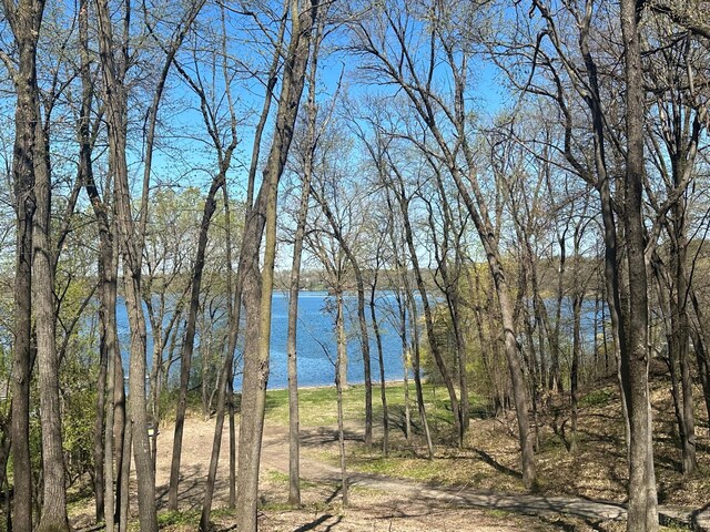 1020 Pleasant View Rd, Chanhassen, MN 55317