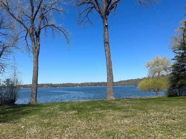 1020 Pleasant View Rd, Chanhassen, MN 55317