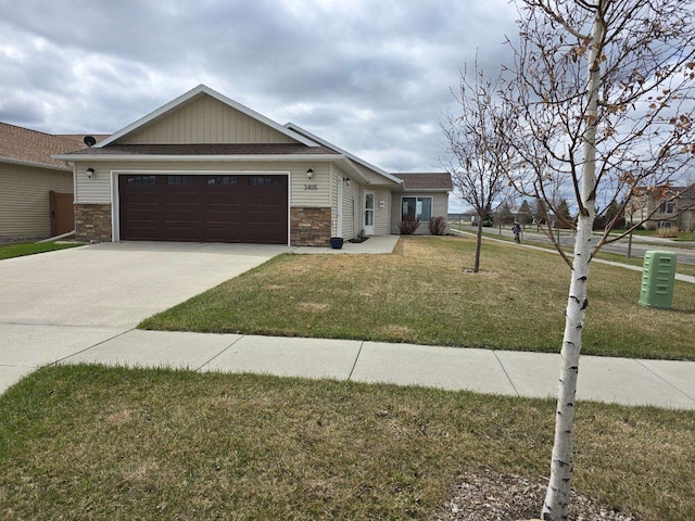 view of front facade featuring an attached garage, driveway, a front yard, board and batten siding, and a shingled roof