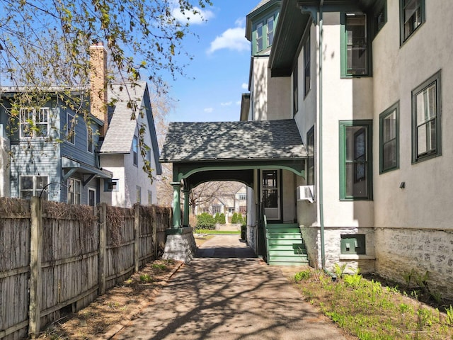 710 Summit Ave Unit 4, Saint Paul, MN 55105 - view of home's community featuring fence