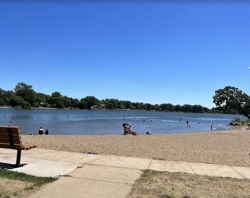 886 Trenton Ln N, Plymouth, MN 55441 - water view