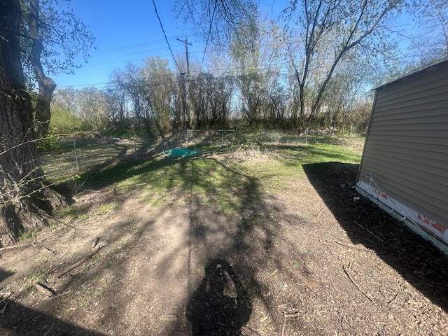 507 Peck St, Fergus Falls, MN 56537 - view of yard with fence