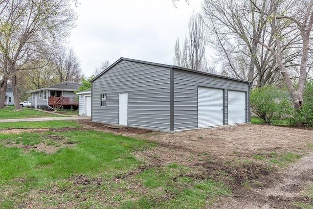 view of detached garage