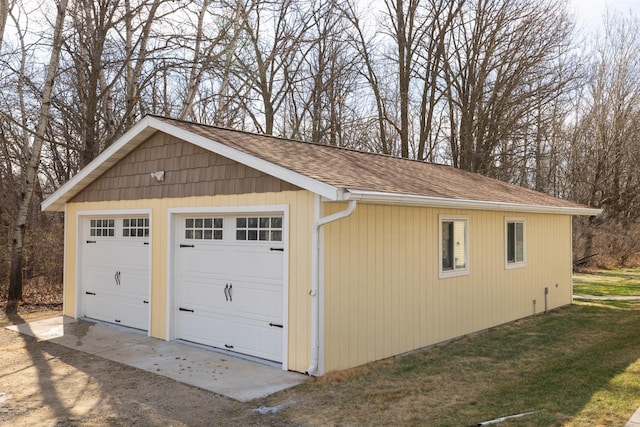 view of detached garage