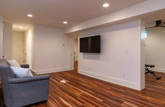 1043 Lincoln Ave, Saint Paul, MN 55105 - living area featuring dark wood finished floors, baseboards, and recessed lighting